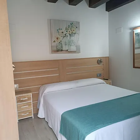 Apartament Turisticos Puerta De Leales 1-2
