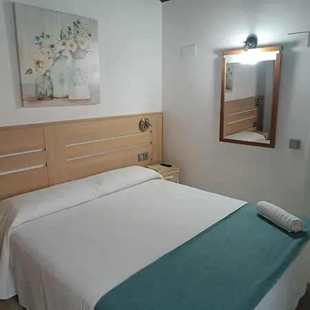 Turisticos Puerta De Leales 1-2 * Avila