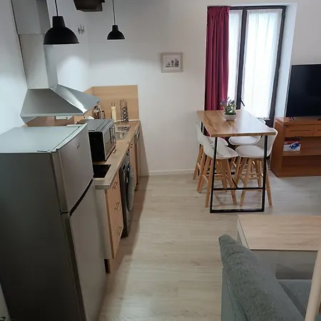 Turisticos Puerta De Leales 1-2 * Ávila